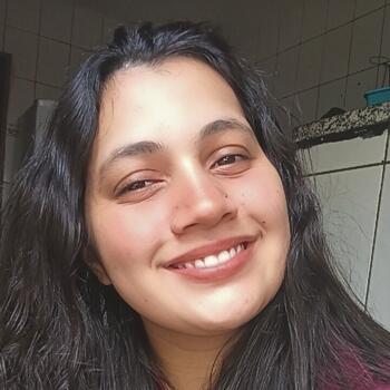 Babysitter in Campinas: Isabella