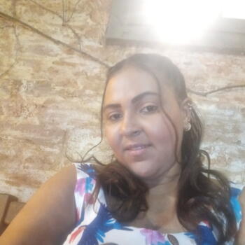 Babysitter in São José do Rio Preto: Alessandra