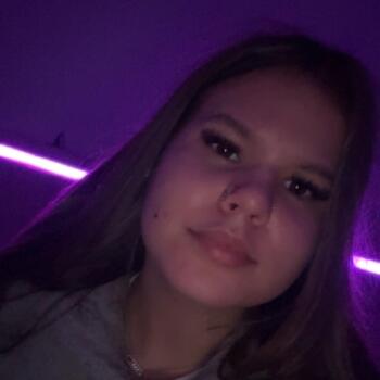 Babysitter Châteauroux: Leely