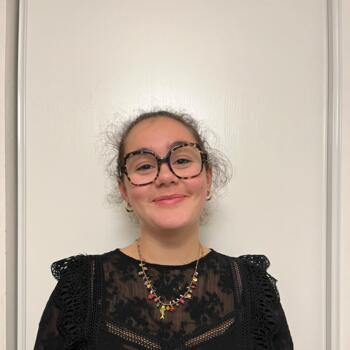 Auklė Lionas: Chloé