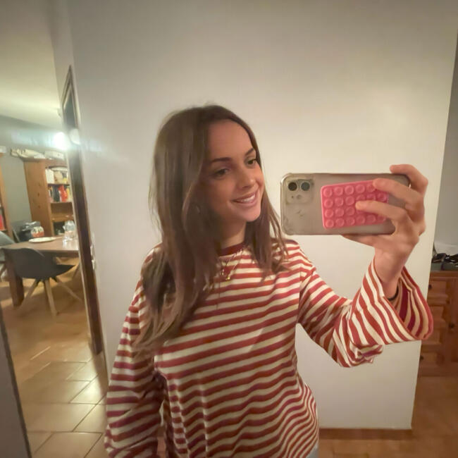 Babysitter in Craponne: Maya