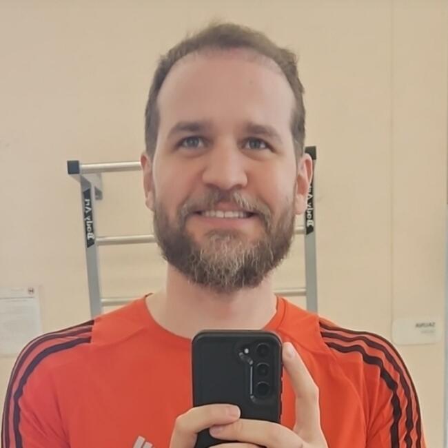 Babysitting job in Belo Horizonte: Talles