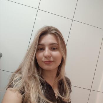 Babá Araucária: Emily De Oliveira