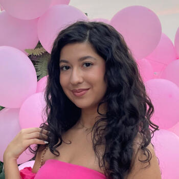 Baby-sitter Vancouver: Roya