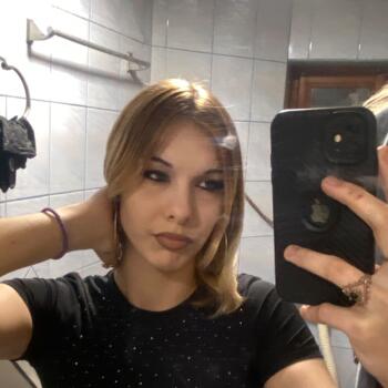 Babysitter in Petrovaradin: Helena