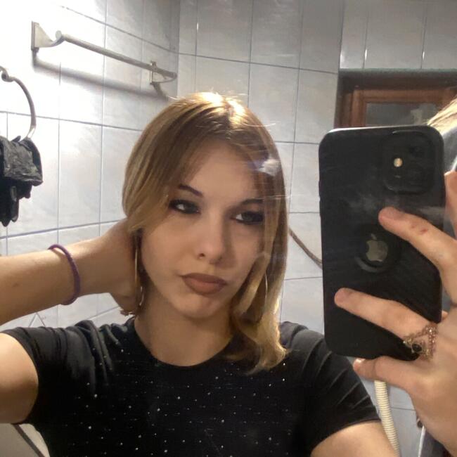 Babysitter in Petrovaradin: Helena