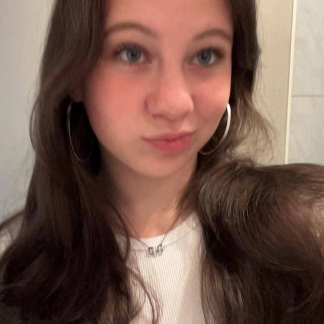 Babysitter in Kalmthout: Amy