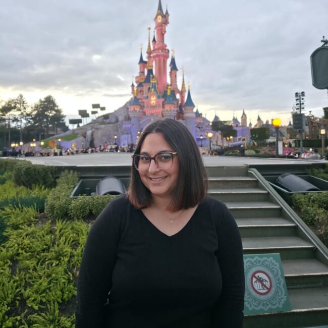 Nounou à Orléans: Nihal