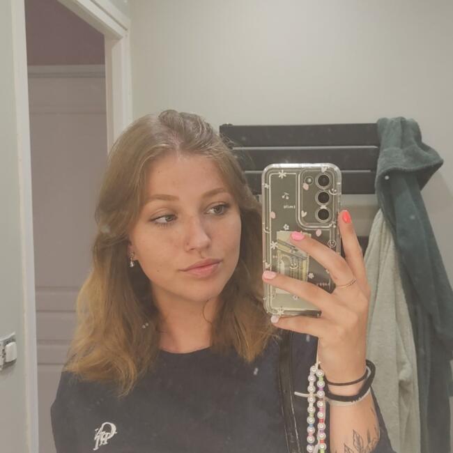 Babysitter in Sorrus: Eloïse