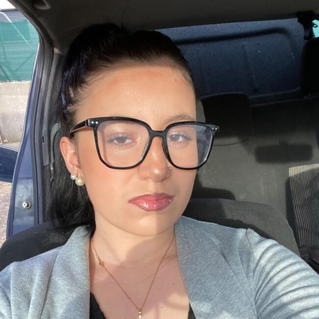 Babysitter in Rousson: Ornella