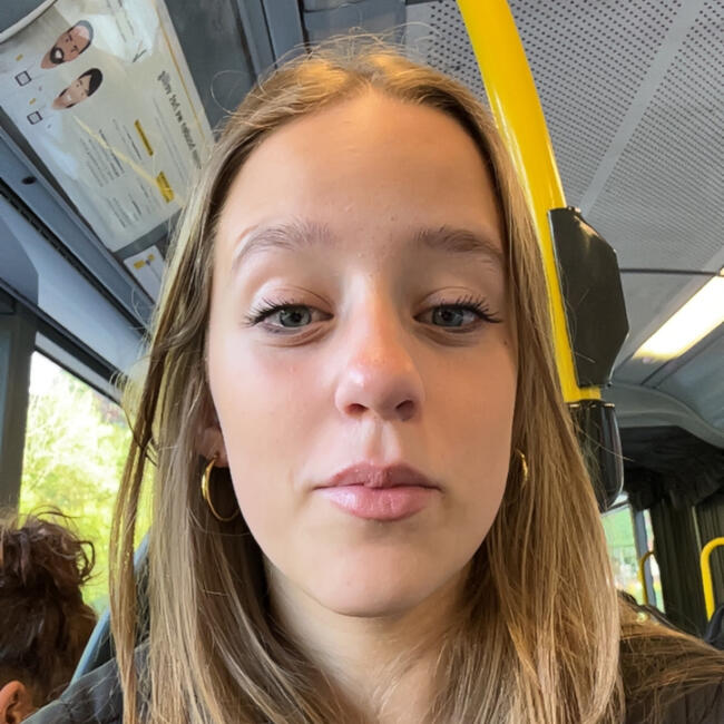 Babysitter in Kalmthout: Amy