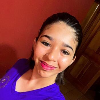Babysitter in San Rafael: Ximena