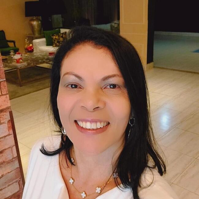 Babysitting job in Brasília: Mary