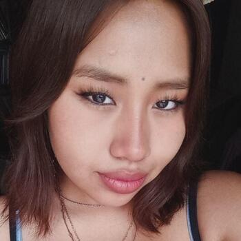 Babysitter Tiabaya: Carla