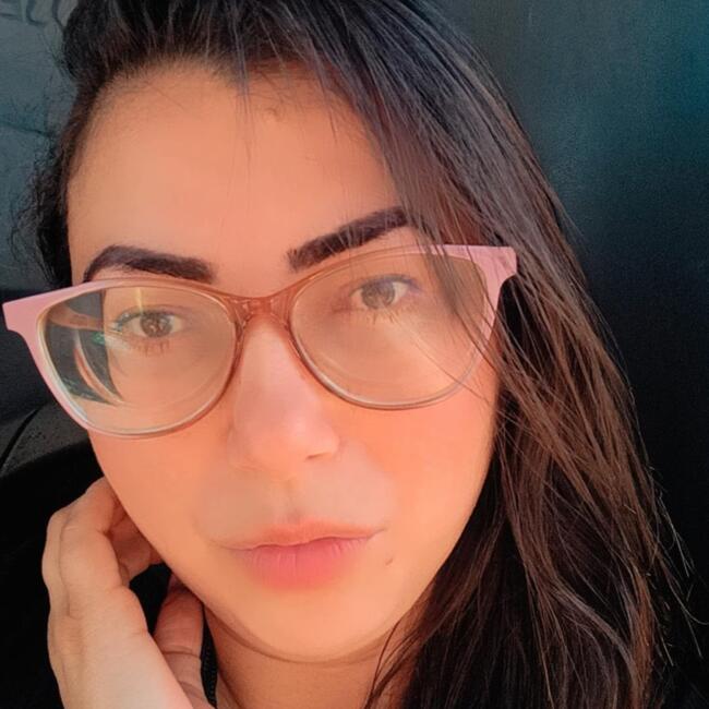 Babá em Porto Alegre: Camila