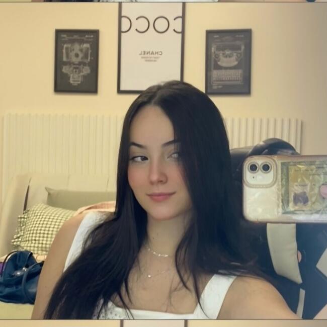 Babysitter in Cuiabá: Isabela