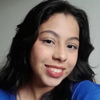 Babysitter in Camaçari: Tatiene