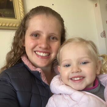 Babysitting job in Xaxim: babysitting job Eduarda