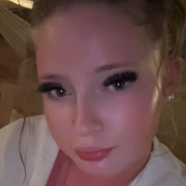 Babysitter in Quimper: Kiara