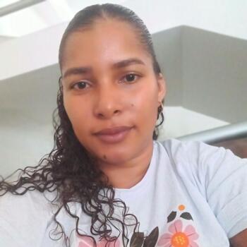 Niñera en Turbo: Darnellys
