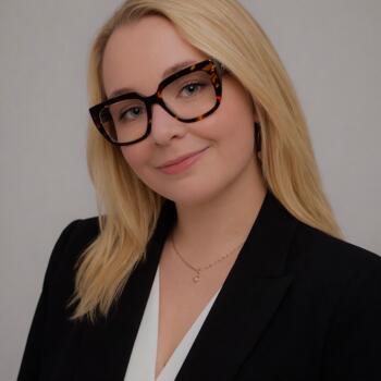 Babysitter in Montreal: Pauline