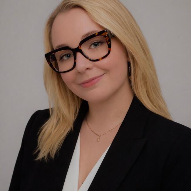 Babysitter in Montreal: Pauline