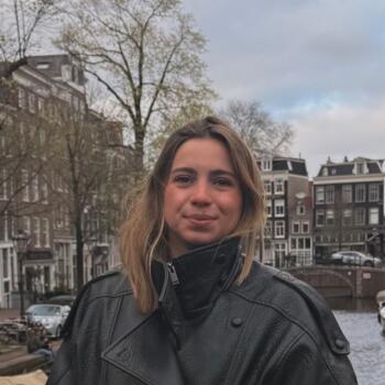 Babysitter em Colares: Maria