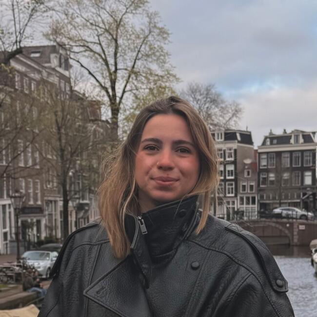 Babysitter in Colares: Maria