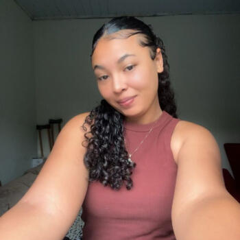 Babá em Paranaguá: Julia