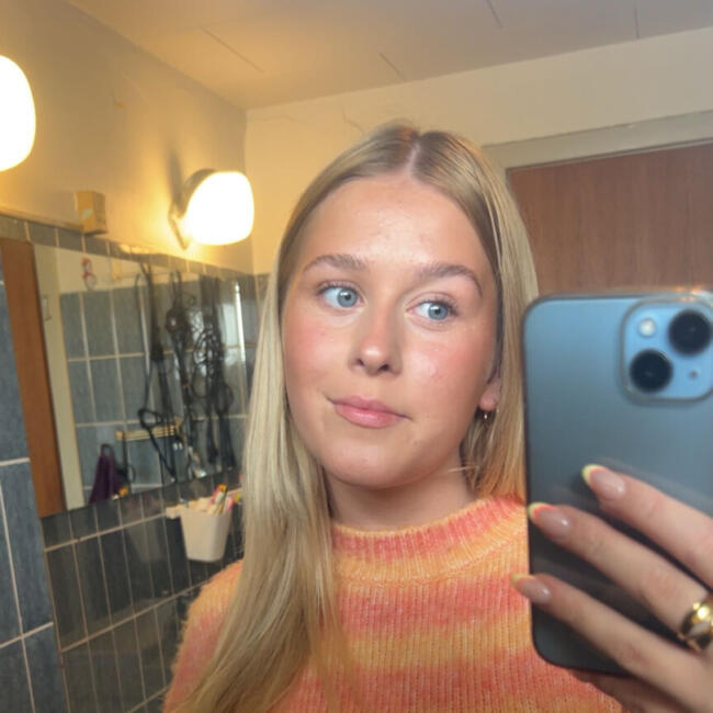 Barnepige i Mørke: Ida