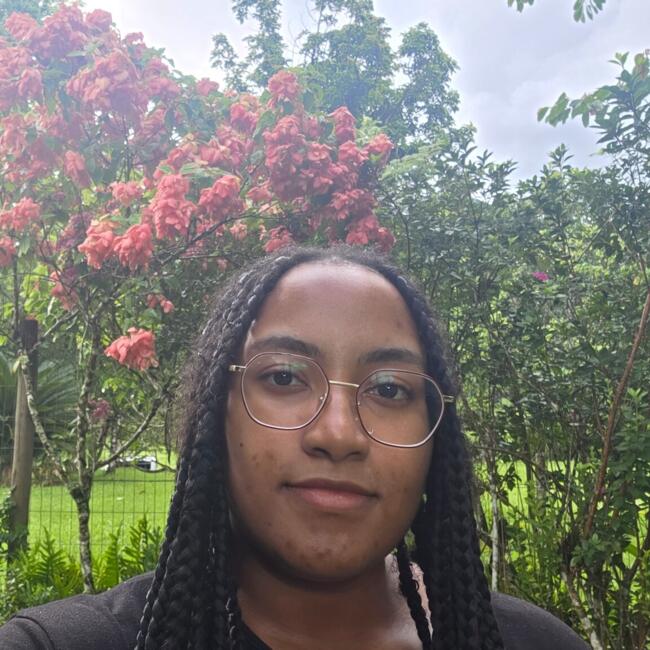 Babá em Macaé: Júlia