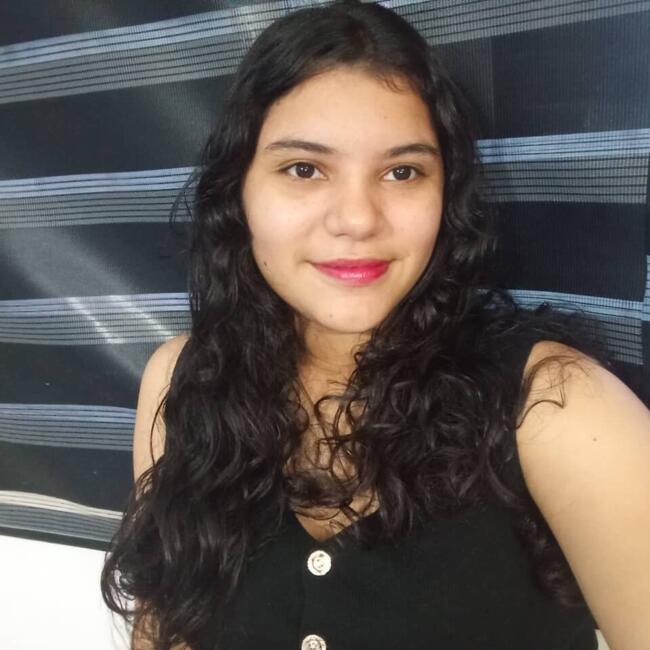Babysitter in Santa Cruz: Alejandra