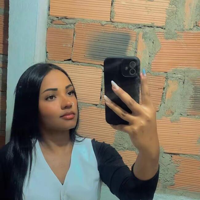 Babá em Ribeirão das Neves: Giulia