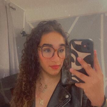 Babysitter Almada: Miriam