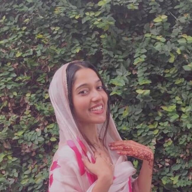 Babysitter in Kochi: Minha