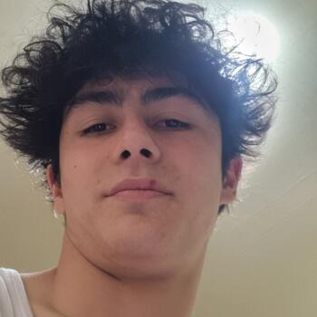 Anjŏ에 있는 아이돌보미: Javohir