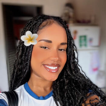 Babysitter in Cuiabá: Daniella