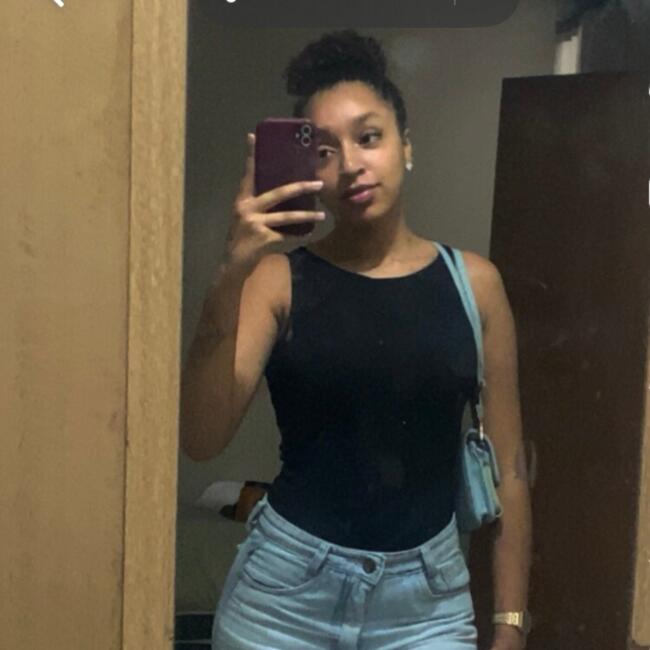 Babysitter in Nova Friburgo: Leticia
