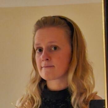 Babysitter in Rhondda: Louise