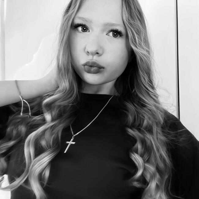 Babysitter in Fallais: Louise