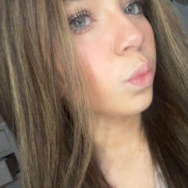 Babysitter in Nashua: Sierra