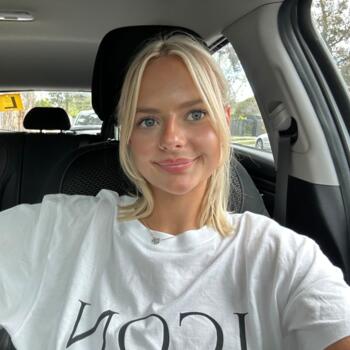 Babysitter Melbourne: Lucy