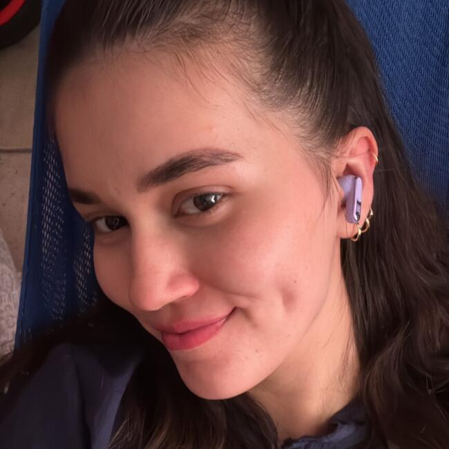 Babysitting job in Anderson: Mayte