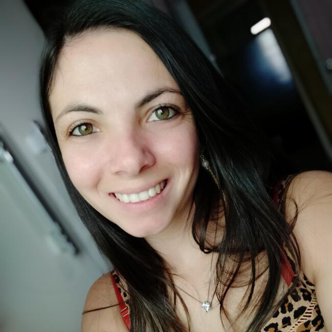 Babysitter in Caxias do Sul: Angela