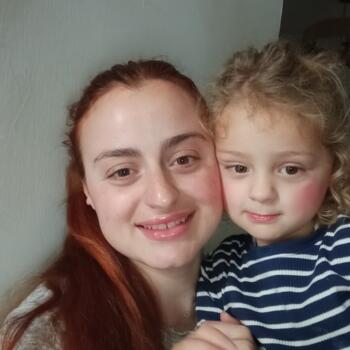 Childminder job in Algemesí: babysitting job Leila