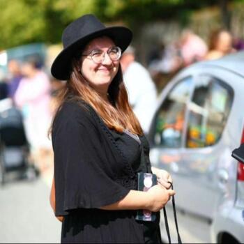 Baby-sitter Amilly: Flora