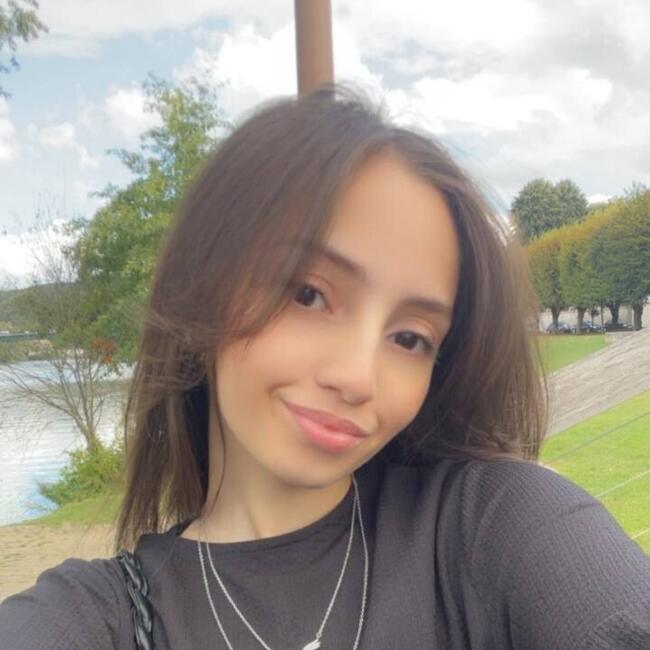 Babysitter in Vernon: Nada