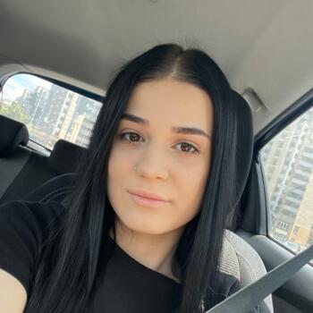 Babysitter in Bucharest: Nan