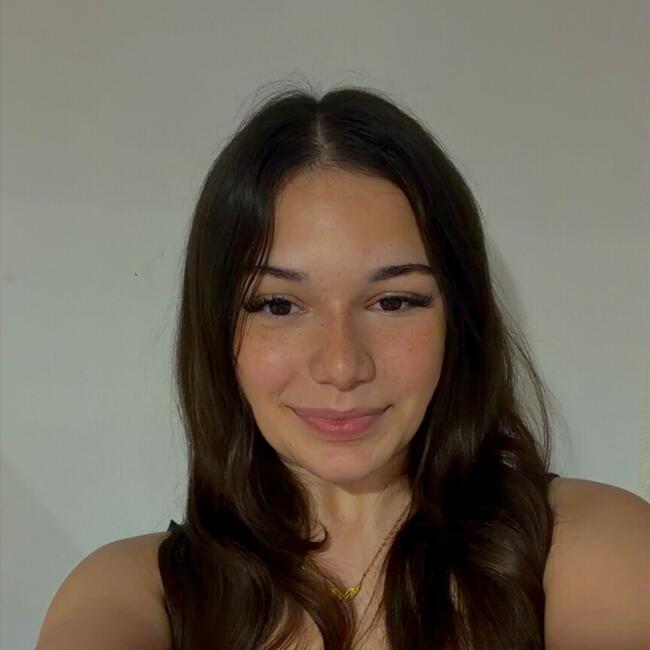 Babysitter in Wesseling: Ecrin irem