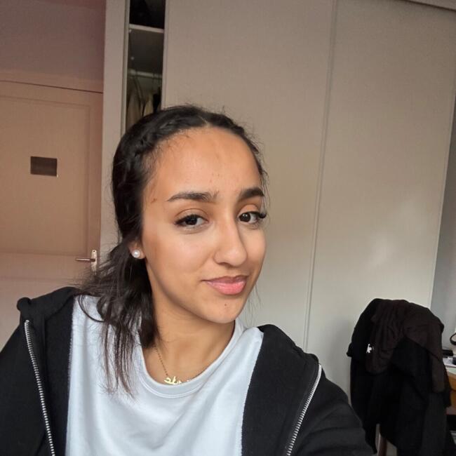 Babysitter in Annemasse: Kawtar